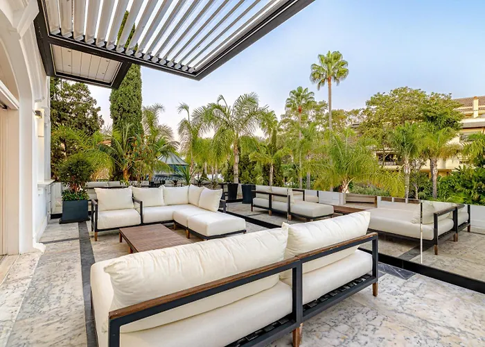 Villa Frontline El Martinete With Picasso Pool Marbella