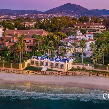 Luxury El Martinete, Frontline Puerto Banus Villa *