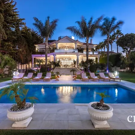 Luxury El Martinete, Frontline Puerto Banus Villa Marbella