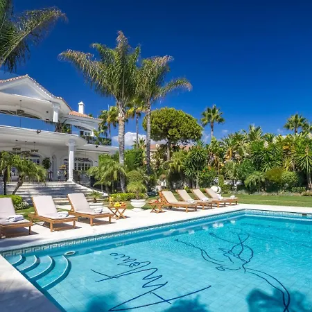Luxury El Martinete, Frontline Puerto Banus